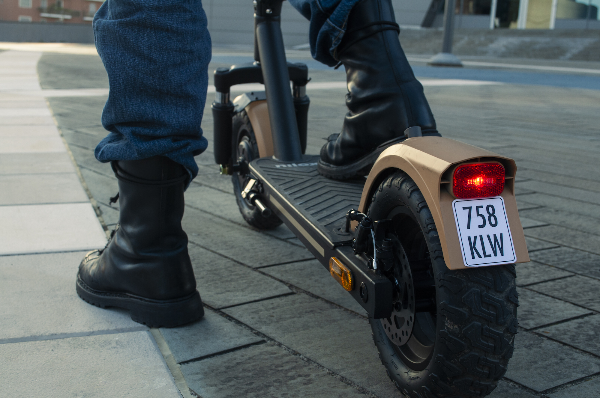 Nilox presenta un modello di monopattino elettrico che fa fronte a tutte le disposizioni del nuovo Codice della Strada
