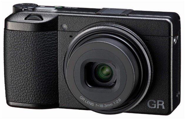 RICOH lancia le nuove fotocamere RICOH GR III HDF e RICOH GR IIIx HDF