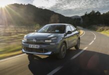 Debuttano le nuove Citroën C4 e C4X