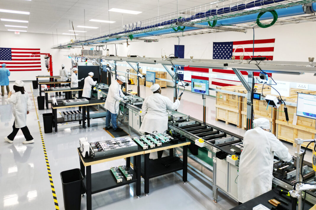 Apple-US-investment-Houston-factory_big.jpg.large_2x