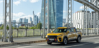 KGM presenta Torres HEV e Torres EVT Pick-Up