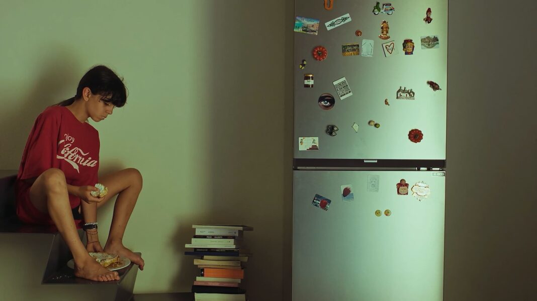 Candy_Centro_Pecci_film_Vivono