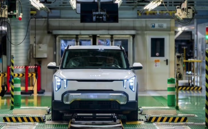 Screenshot 2026-03-29 at 20-07-19 Kia avvia la produzione di EV2 a Žilina rafforzando l’elettrificazione europea - Corporate Kia Motors Europe