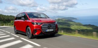 Mercedes-Benz: debutta la nuova VLE elettrica