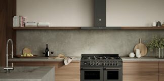 Bertazzoni presenta le nuove cucine freestanding della Serie Professional Carbonio