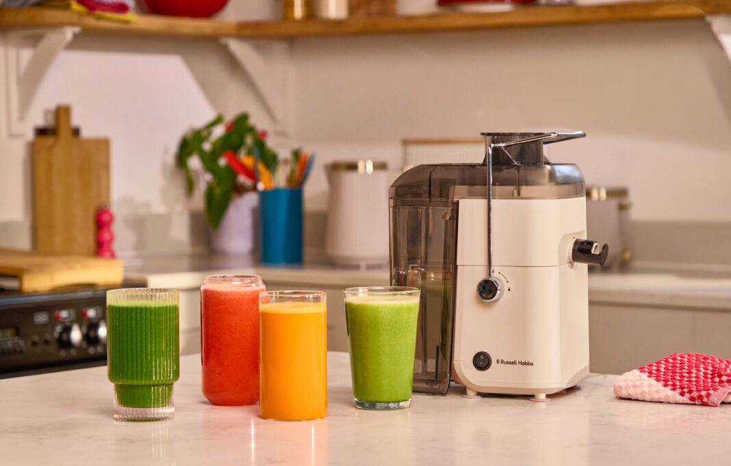 28770 28770-56 RHJ2877_JuiceLuxe Juicer_Baked Stone_ProductPhotography(9)_8425731 copia
