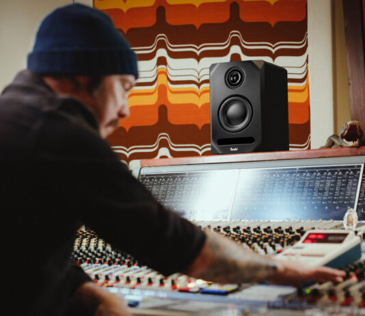 Teufel presenta STUDIO 5X